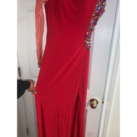 Red Prom Dress/Fancy Dress/Weddings - Picture 6 of 8